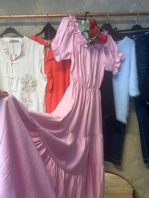 Gammelrosa, ljusrosa. Lång klänning 🌸 .. stlk. M, till L/Xl.
