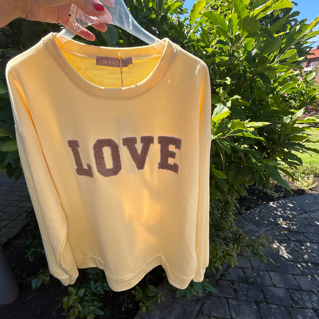 Love. Marta. Jessa. Sweatshirt. Välj L/Xl . & eller Stlk. S/m.