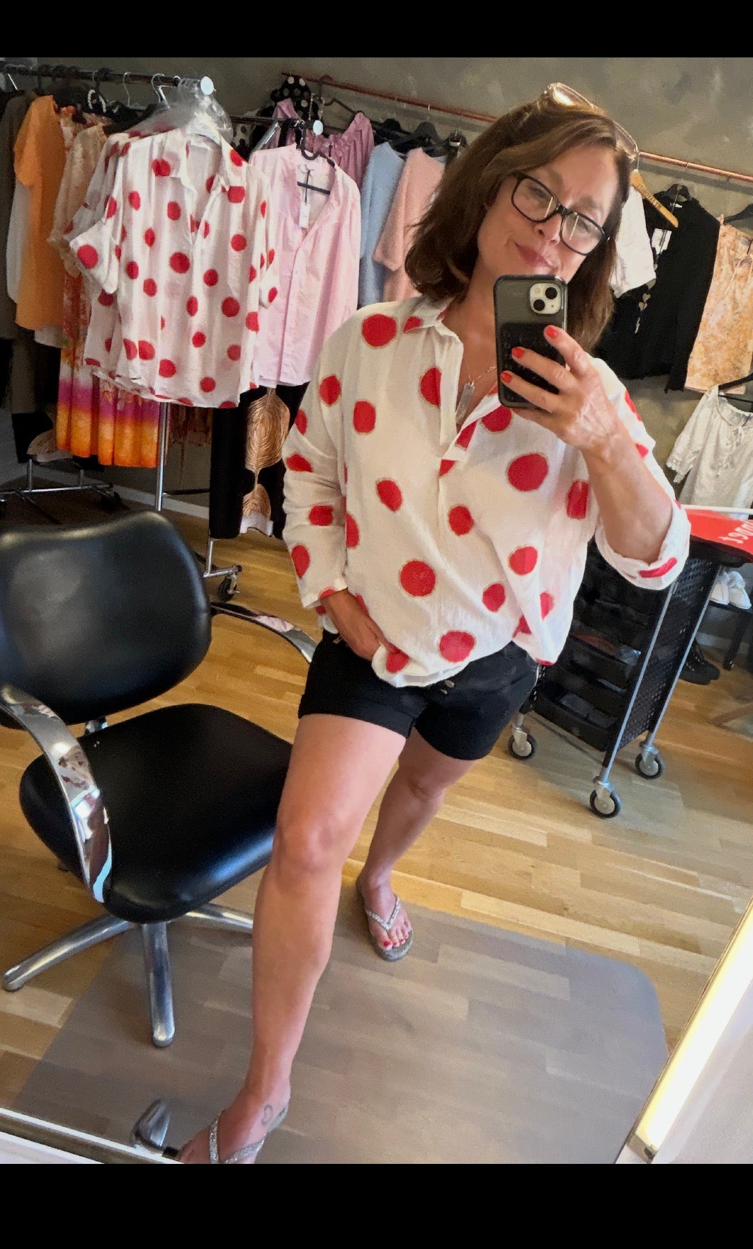 Marta’s Röd •prickiga • Riva.Blus helt i bomull ❤️❕, tunn. Luftig & fin !